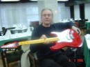 PHIL WITH A GUITAR NOW THAT IS RARE 035 * 448 x 336 * (22KB)